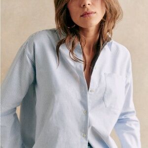 Sezane Max shirt in ecru/blue stripes ASO Meghan Markle